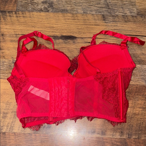 Victoria's Secret Red Lace Corset Bra - Picture 3 of 3